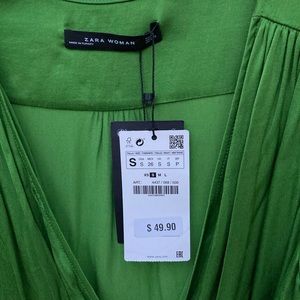 GORGEOUS (NWT) ZARA Emerald Green Wrap Blouse